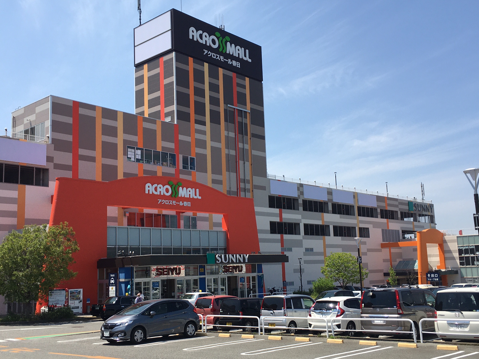 アクロスモール春日の施設・店舗情報（福岡県春日市）｜催事スペース【スペースラボ】